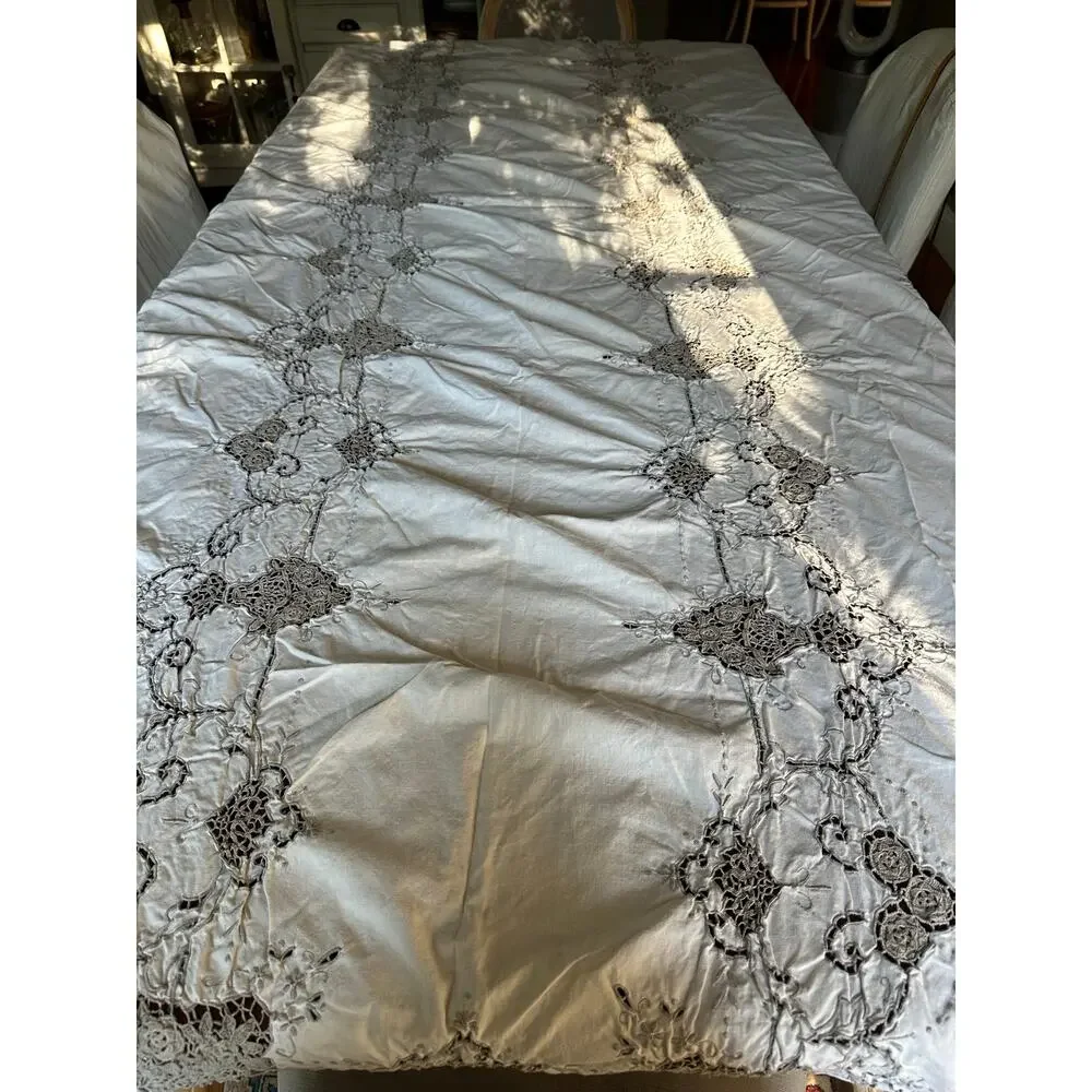 Vintage Tablecloth Embroidered 140x60” gray off white Scalloped Edge cutout